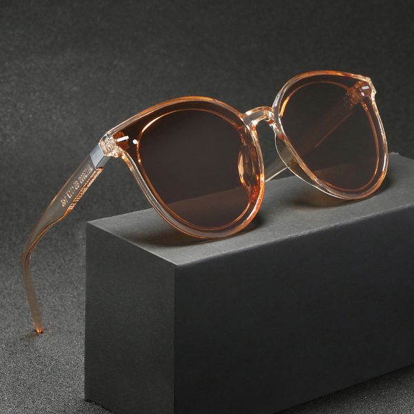 brand design classic round luxury plastic sunglasses women fashion retro outdoor travel dirving eyewear, White;black
brand design classic round luxury plastic sunglasses women fashion retro outdoor travel dirving eyewear, White;black
