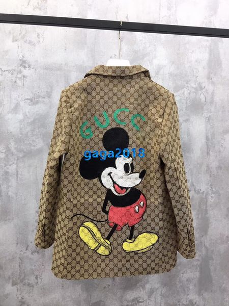 High end women girl blazer jacket uit canva interlocking letter motif lapel neck long leeve coat fa hion de ign luxury outerwear top
High end women girl blazer jacket uit canva interlocking letter motif lapel neck long leeve coat fa hion de ign luxury outerwear top