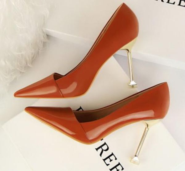 women's shoes in spring and autumn high fine heel pointed end, Black
women's shoes in spring and autumn high fine heel pointed end, Black