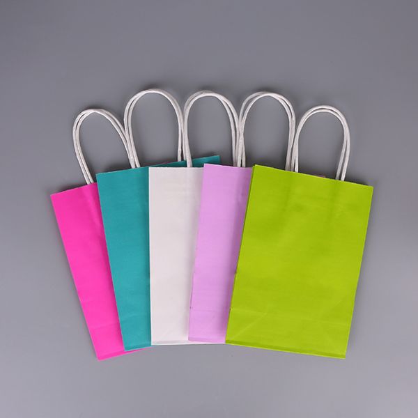 600pcs wholesale 27x21x11cm kraft paper bag with handles recyclable packaging bag for express or special line
600pcs wholesale 27x21x11cm kraft paper bag with handles recyclable packaging bag for express or special line