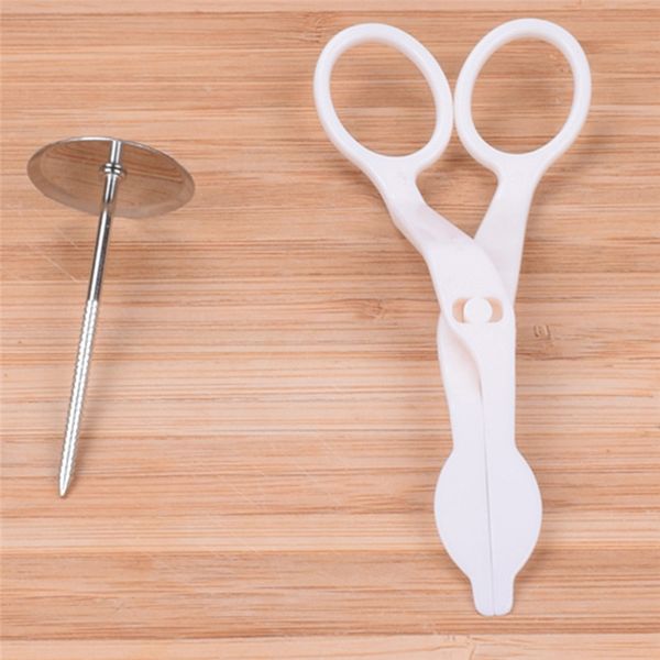 1 set cake decoration cake flower stand nail 2 icing piping nozzle 1 scissors for cream flower transfer 
1 set cake decoration cake flower stand nail 2 icing piping nozzle 1 scissors for cream flower transfer