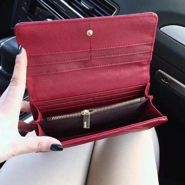 sell wholesale and retail 2019 new fashion leather mens and womens wallets purse card holders designer handbags, Red;black
sell wholesale and retail 2019 new fashion leather mens and womens wallets purse card holders designer handbags, Red;black