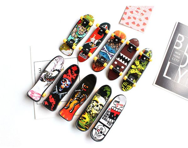 mini finger skateboarding fingerboard toys finger scooter skate boarding classic chic game boys desk toys
mini finger skateboarding fingerboard toys finger scooter skate boarding classic chic game boys desk toys