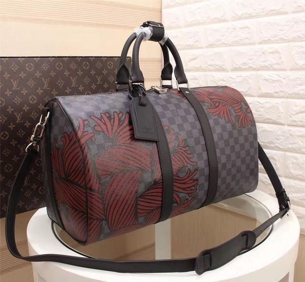 New Fashion Men Women Travel Bag Duffle Bag Brand Designer Luggage Handbags Large Capacity Sport Bag 45*27*20cm 41700
New Fashion Men Women Travel Bag Duffle Bag Brand Designer Luggage Handbags Large Capacity Sport Bag 45*27*20cm 41700