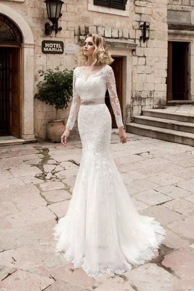 2019 modest wedding dresses with sleeves sheer neck illusion back lace appliqued tulle bridal gowns with detachable crystals sash lso, White
2019 modest wedding dresses with sleeves sheer neck illusion back lace appliqued tulle bridal gowns with detachable crystals sash lso, White