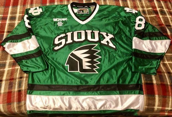 custom jersey 5xl 6xl vintage university of north dakota fighting sioux mike commodore hockey jersey embroidery stitched customize any numbe, Black;red
custom jersey 5xl 6xl vintage university of north dakota fighting sioux mike commodore hockey jersey embroidery stitched customize any numbe, Black;red