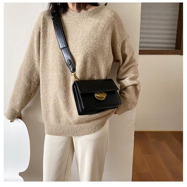 women leather shoulder bag 2020 designer chain crossbody bags girl messenger bag summer fashion handbag female sac a mai
women leather shoulder bag 2020 designer chain crossbody bags girl messenger bag summer fashion handbag female sac a mai