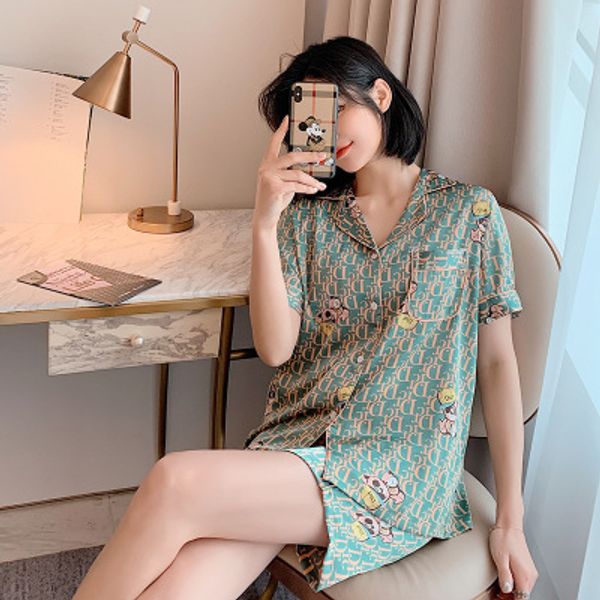 korean version of the new ladies 2 pcs set pajamas & women summer short-sleeved ice silk home leisure cool sleepwear 2 piece set, Black;red
korean version of the new ladies 2 pcs set pajamas & women summer short-sleeved ice silk home leisure cool sleepwear 2 piece set, Black;red