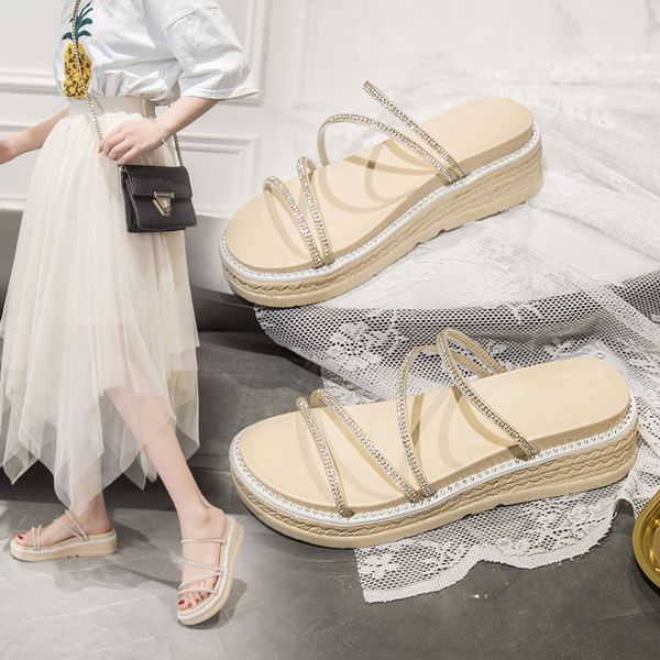 slippers casual summer women's shoes glitter slides pantofle on a wedge platform med jelly 2020 flat crystal fashion pu, Black
slippers casual summer women's shoes glitter slides pantofle on a wedge platform med jelly 2020 flat crystal fashion pu, Black