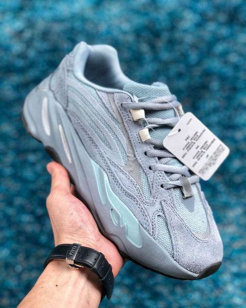 new 700 v2 hospital blue kanye west running shoes wave runner designer reflective sports shoes
new 700 v2 hospital blue kanye west running shoes wave runner designer reflective sports shoes