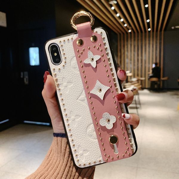 pop in europe and america wrist strap soft tpu case for iphone 11 pro 7 8 6s plus for iphone x xs max xr vintage flower pattern holder case
pop in europe and america wrist strap soft tpu case for iphone 11 pro 7 8 6s plus for iphone x xs max xr vintage flower pattern holder case