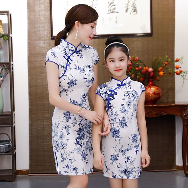 китайская традиция стиль cheongsam для девочек и женщин лето новый хлопок белье вечернее платье принцессы qipao, Red
китайская традиция стиль cheongsam для девочек и женщин лето новый хлопок белье вечернее платье принцессы qipao, Red