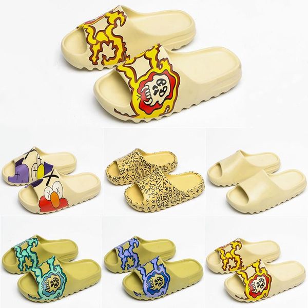 new slide kaws resin slippers bread buns kanye west men women sandals casual outdoor flip flops 36-45
new slide kaws resin slippers bread buns kanye west men women sandals casual outdoor flip flops 36-45