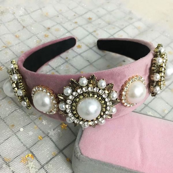 2019 trendy pink velvet hair accessories crystal jewelry big pearl round baroque crown wide pendant hairband tiara party gifts, Golden;white
2019 trendy pink velvet hair accessories crystal jewelry big pearl round baroque crown wide pendant hairband tiara party gifts, Golden;white