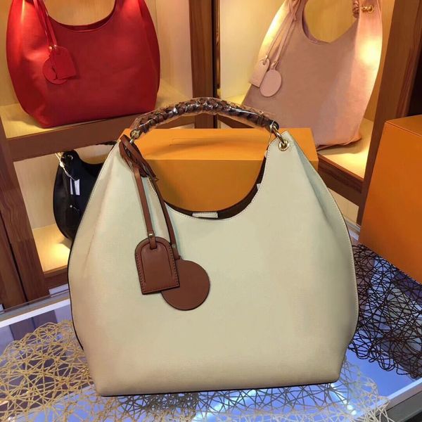wholesale fashion ladies leather handbag horns diagonal bag crescent bag oxidized leather bag shoulder business versatile large capacity han
wholesale fashion ladies leather handbag horns diagonal bag crescent bag oxidized leather bag shoulder business versatile large capacity han