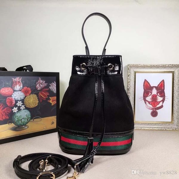2020 fashion luxury bucket bag design single room bag luxury design handbag leather fabric fashion printing model: 550621
2020 fashion luxury bucket bag design single room bag luxury design handbag leather fabric fashion printing model: 550621