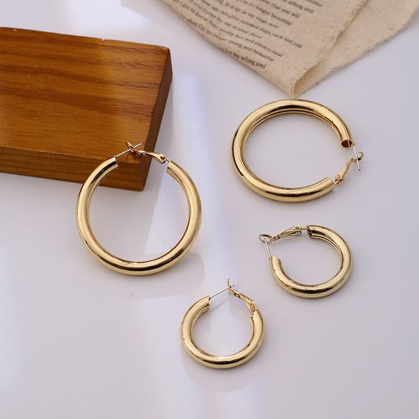gold plating korean simple cold wind metal ring earrings female temperament ear ring earrings female wholesale, Golden;silver
gold plating korean simple cold wind metal ring earrings female temperament ear ring earrings female wholesale, Golden;silver
