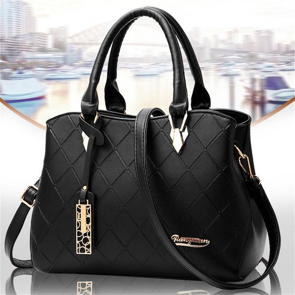 luxary leather handbags for ladies black shoulder bag women fashion crossbody bag female tassel casual totes 2020 high quality
luxary leather handbags for ladies black shoulder bag women fashion crossbody bag female tassel casual totes 2020 high quality