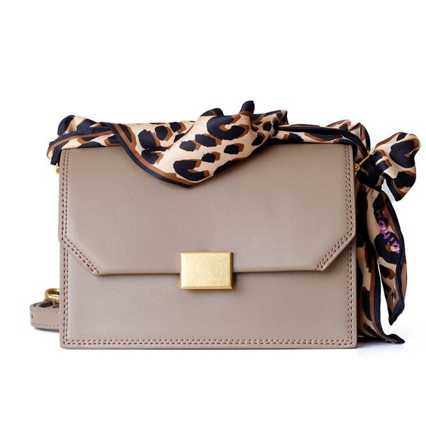 2019 new fashion women bag scarves designer genuine leather ladies messenger hand bags famous brands female shoulder bag khaki
2019 new fashion women bag scarves designer genuine leather ladies messenger hand bags famous brands female shoulder bag khaki