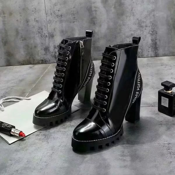 2019 women's shoes in autumn and winter knitted elastic boots designers short boots socks boots large high-heeled shoes, Black
2019 women's shoes in autumn and winter knitted elastic boots designers short boots socks boots large high-heeled shoes, Black