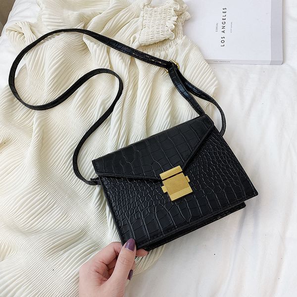 2020 retro lady flap alligator pattern handbags b0071
2020 retro lady flap alligator pattern handbags b0071