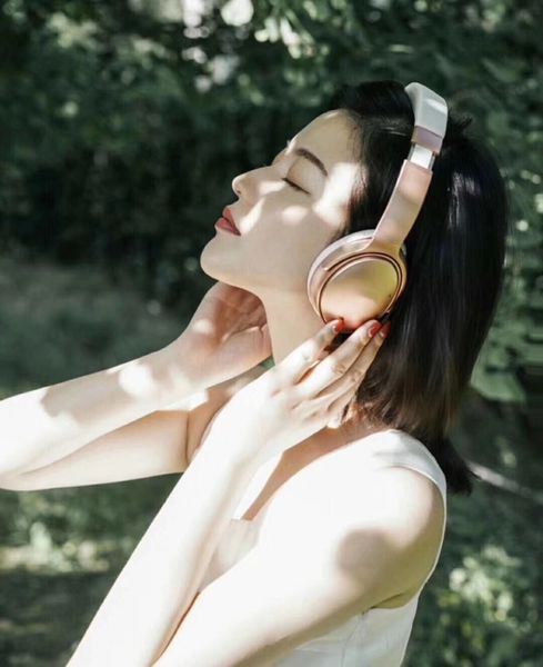 a++++quality q35 ii wireless bluetooth headset hifi rock heavy bass wireless control super cool headset bluetooth headset
a++++quality q35 ii wireless bluetooth headset hifi rock heavy bass wireless control super cool headset bluetooth headset