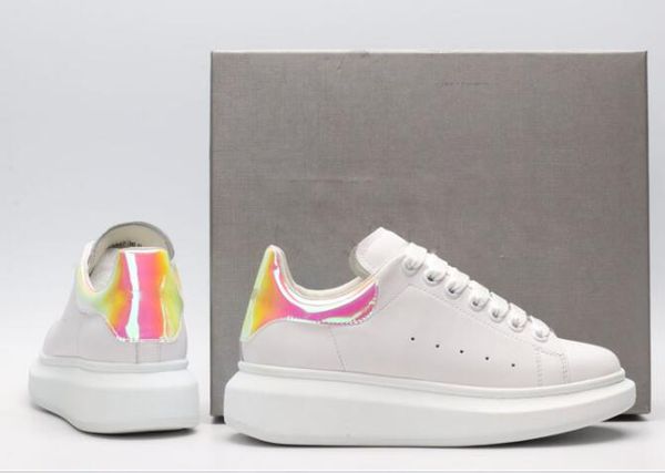 luxury fashion designer casual shoes 3m reflective women men leather platform casual shoe triple white black red navy mens flat ch586
luxury fashion designer casual shoes 3m reflective women men leather platform casual shoe triple white black red navy mens flat ch586