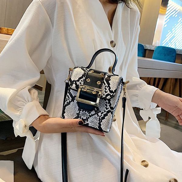women's phone bag messenger bags leather serpentine messenger bags for women 2020 new design shoulder bag belt handbags
women's phone bag messenger bags leather serpentine messenger bags for women 2020 new design shoulder bag belt handbags