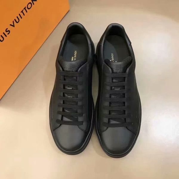 high-end luxury fashiondesigner men's jogging party casual shoes sports basketball shoes triple platform vintage men's brand size, Black
high-end luxury fashiondesigner men's jogging party casual shoes sports basketball shoes triple platform vintage men's brand size, Black