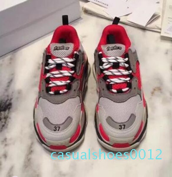 2020 triple s men women fashion luxury designer shoes platform sneakers black bred white red grey mens trainer casual vintage shoe c12
2020 triple s men women fashion luxury designer shoes platform sneakers black bred white red grey mens trainer casual vintage shoe c12