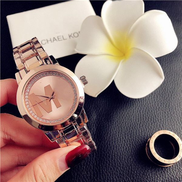 роскошная золотая мода роскошь мигания мужских часов montre люксусных мужские дизайнерские часы, Slivery;black 
роскошная золотая мода роскошь мигания мужских часов montre люксусных мужские дизайнерские часы, Slivery;black