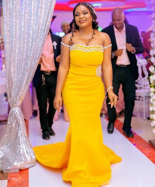 2020 prom dress yellow mermiad african sweetehart floor length satin evening dress with train women party gowns elegant, White;black
2020 prom dress yellow mermiad african sweetehart floor length satin evening dress with train women party gowns elegant, White;black