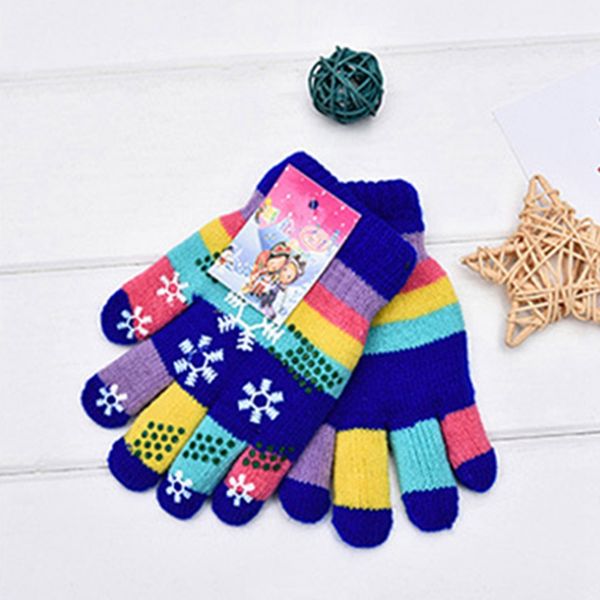 1 pair autumn winter children double-layer thickened snow print colored yarn knit warm gloves color random, White
1 pair autumn winter children double-layer thickened snow print colored yarn knit warm gloves color random, White
