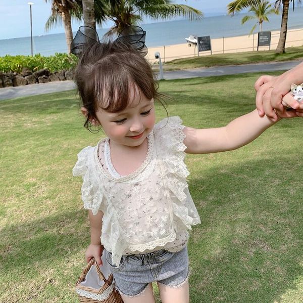 2020 korea style baby girls 2 pcs set t-shirt+lace vest summer kids girls suits 1-7 years, White
2020 korea style baby girls 2 pcs set t-shirt+lace vest summer kids girls suits 1-7 years, White