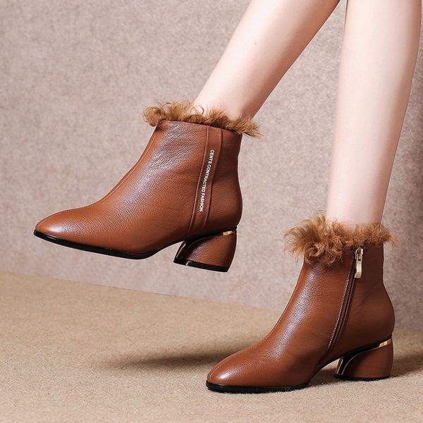 mljuese 2020 women ankle boots cow leather winter short plush round heels high heels boots zippers women size 34-42, Black
mljuese 2020 women ankle boots cow leather winter short plush round heels high heels boots zippers women size 34-42, Black