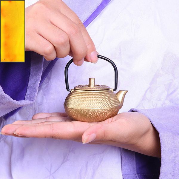 mini japanese style cast iron tea kettle kitchen small teapot 50ml black gold tea pot tea pet
mini japanese style cast iron tea kettle kitchen small teapot 50ml black gold tea pot tea pet