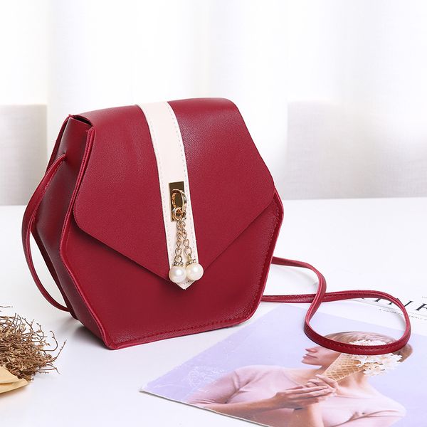 bag female 2020 new shoulder messenger bag fashion ins net red small square change mobile phone
bag female 2020 new shoulder messenger bag fashion ins net red small square change mobile phone