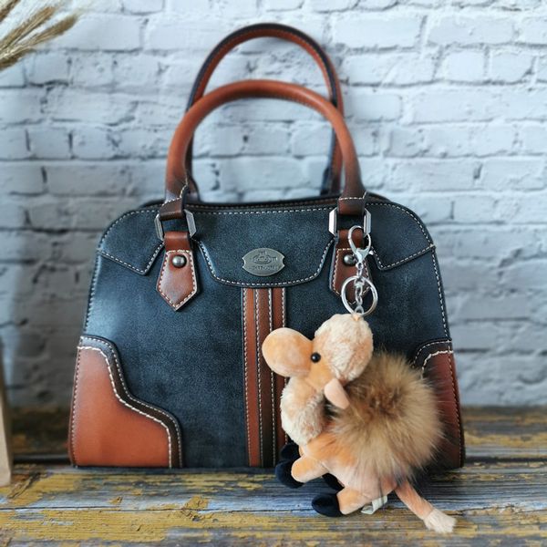 genuine leather vintage women bags luxury handbags tote designer crossbody bags for women messenger shoulder bag
genuine leather vintage women bags luxury handbags tote designer crossbody bags for women messenger shoulder bag