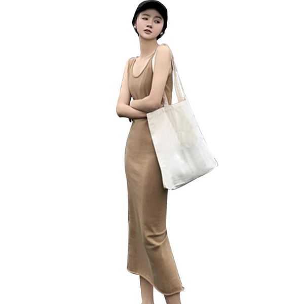 soft travel solid crew neck autumn sleeveless summer back slit slim women dress, Black;gray
soft travel solid crew neck autumn sleeveless summer back slit slim women dress, Black;gray