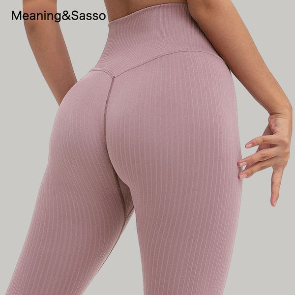 2020 new seamless knitted yoga pants slim leggings for women quick-dry sweatpants feminine exercises yoga tracksuit, White;red
2020 new seamless knitted yoga pants slim leggings for women quick-dry sweatpants feminine exercises yoga tracksuit, White;red