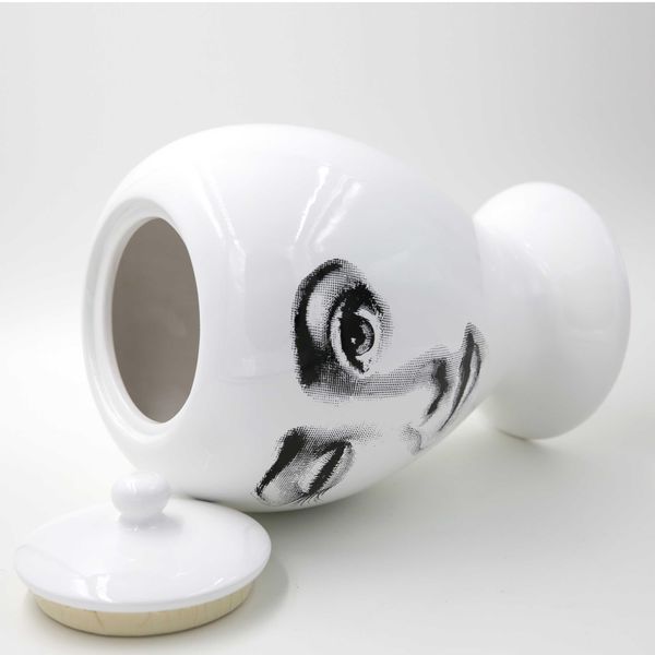 100% new creative design pattern brand vase гостиной декорированная ваза фарфоровая ваза цветы ваза для домов
100% new creative design pattern brand vase гостиной декорированная ваза фарфоровая ваза цветы ваза для домов