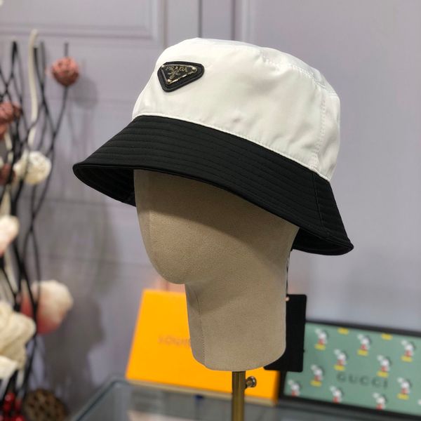 new luxury women men brand designer summer style casual cap popular couples mesh baseball cap avant-garde patchwork fashion hip hop cap hats, Blue;gray 
new luxury women men brand designer summer style casual cap popular couples mesh baseball cap avant-garde patchwork fashion hip hop cap hats, Blue;gray