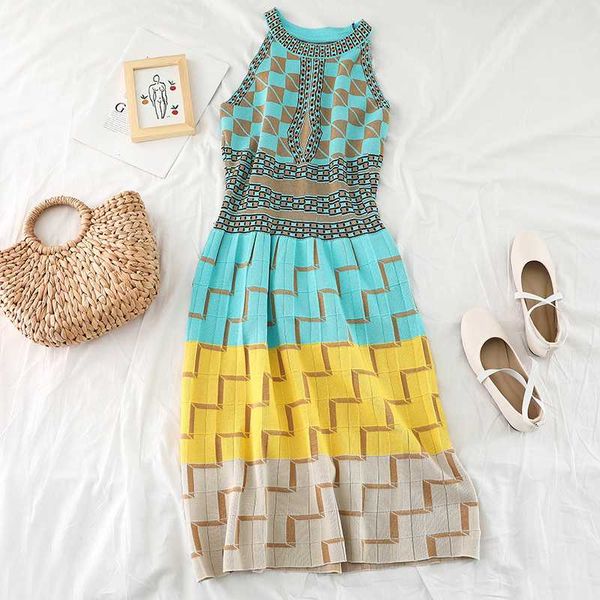 autumn urban ladies vintage knitted sheath geometric pattern knee-length dress women brief halter slim one-step middle dress, Black;gray
autumn urban ladies vintage knitted sheath geometric pattern knee-length dress women brief halter slim one-step middle dress, Black;gray