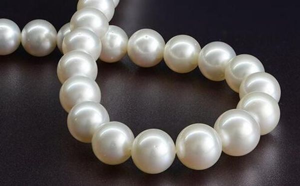 18 "de 10-11 mm natural genuino de agua dulce blanco redondo perfecto collar de perlas de plata 925, Silver
18 "de 10-11 mm natural genuino de agua dulce blanco redondo perfecto collar de perlas de plata 925, Silver