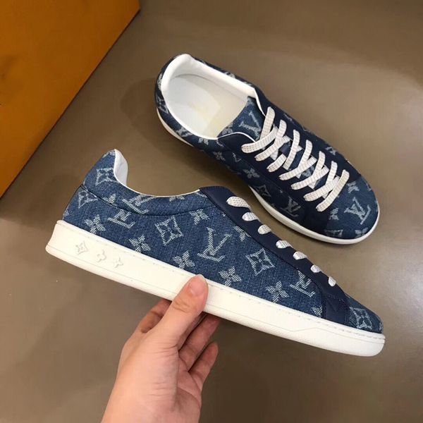 2020the year in new fashion blue denim gentleman brand advanced manual leisure sneaker size38~45 04412, Red;white
2020the year in new fashion blue denim gentleman brand advanced manual leisure sneaker size38~45 04412, Red;white