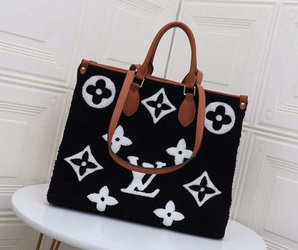 2019 womens bags fashion handbag new handbag fashion shoulder bag womens handbag fashion with box shipping
2019 womens bags fashion handbag new handbag fashion shoulder bag womens handbag fashion with box shipping