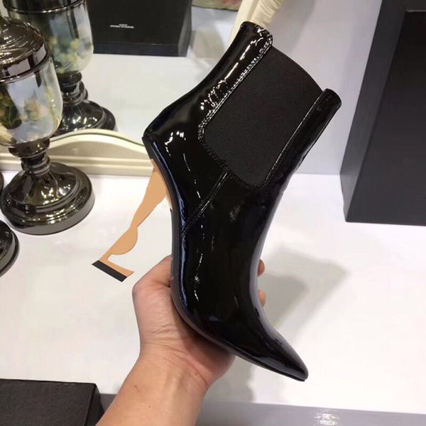 with box 2019 fashion luxury designer women shoes for bride pointed toe 11cm letters high heels pumps ladies boots designe with box, Black
with box 2019 fashion luxury designer women shoes for bride pointed toe 11cm letters high heels pumps ladies boots designe with box, Black