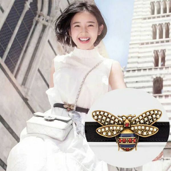 2018 wide cowhide small bee buckle rivet belt for women smooth buckle genuine leather women's belt ceinture, Black;brown
2018 wide cowhide small bee buckle rivet belt for women smooth buckle genuine leather women's belt ceinture, Black;brown