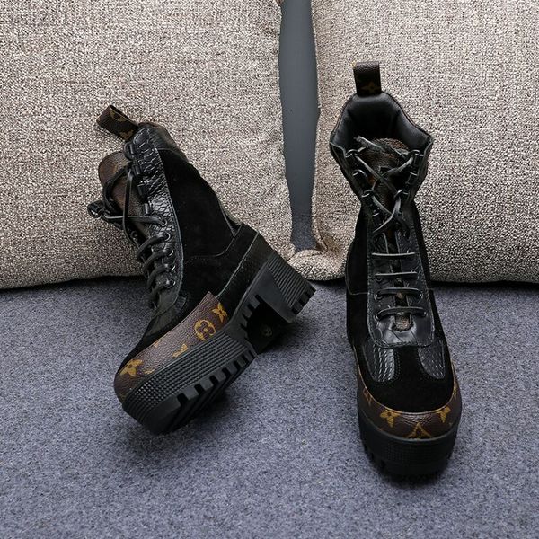 2020 europe and america ankle boots luxurious lace-up leisure womens thick bottom waterproof heel shoes genuine leather high-end martin boot, Black
2020 europe and america ankle boots luxurious lace-up leisure womens thick bottom waterproof heel shoes genuine leather high-end martin boot, Black