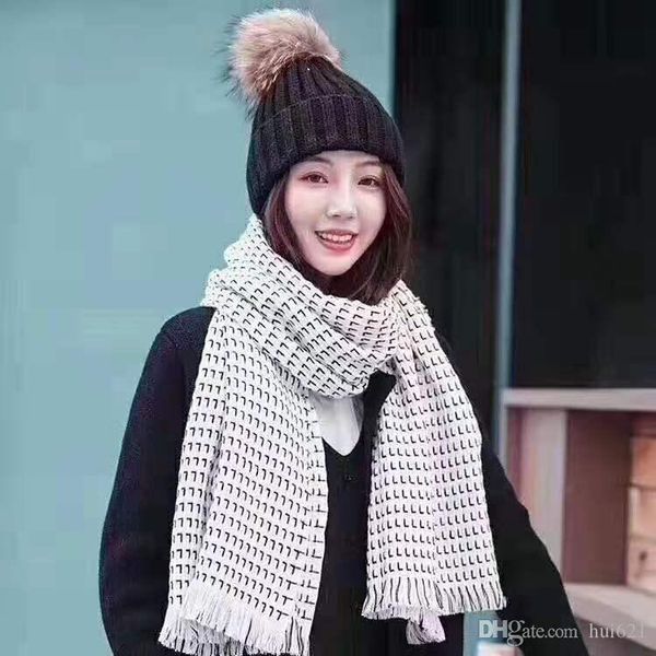 2019 designer designs the new fashion knitting series for men and women, which can match all kinds of scarves for men and women. it is fashi, Blue;gray
2019 designer designs the new fashion knitting series for men and women, which can match all kinds of scarves for men and women. it is fashi, Blue;gray